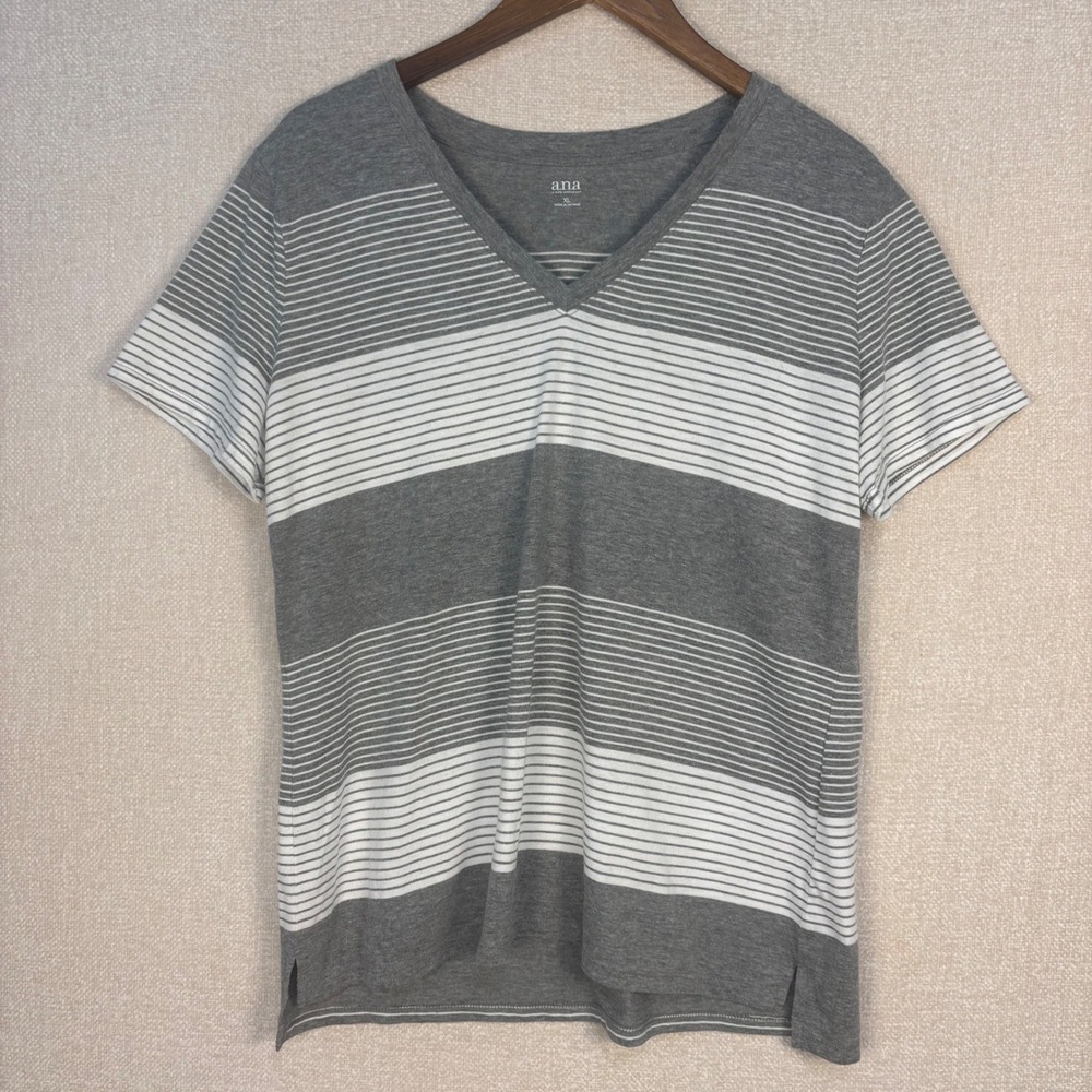 ANA A New Approach Womens XL Grey White Striped V-Neck Short Sleeve T-Shirt Top